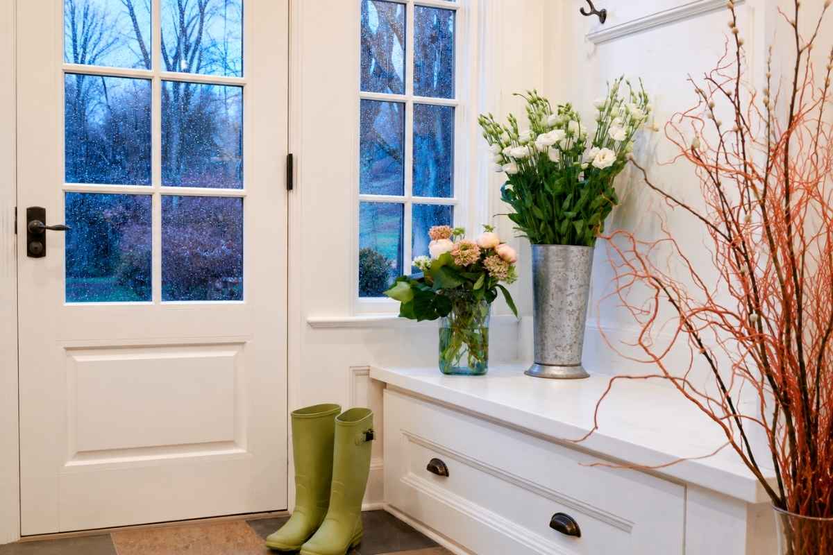 Entryway Storage Ideas for Small Spaces