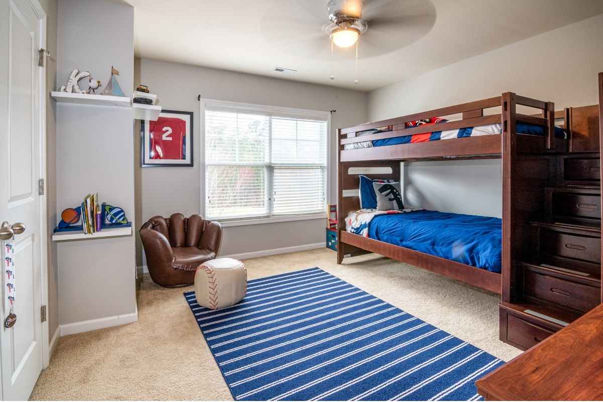 Small Bedroom Ideas for Kids That Save Space
